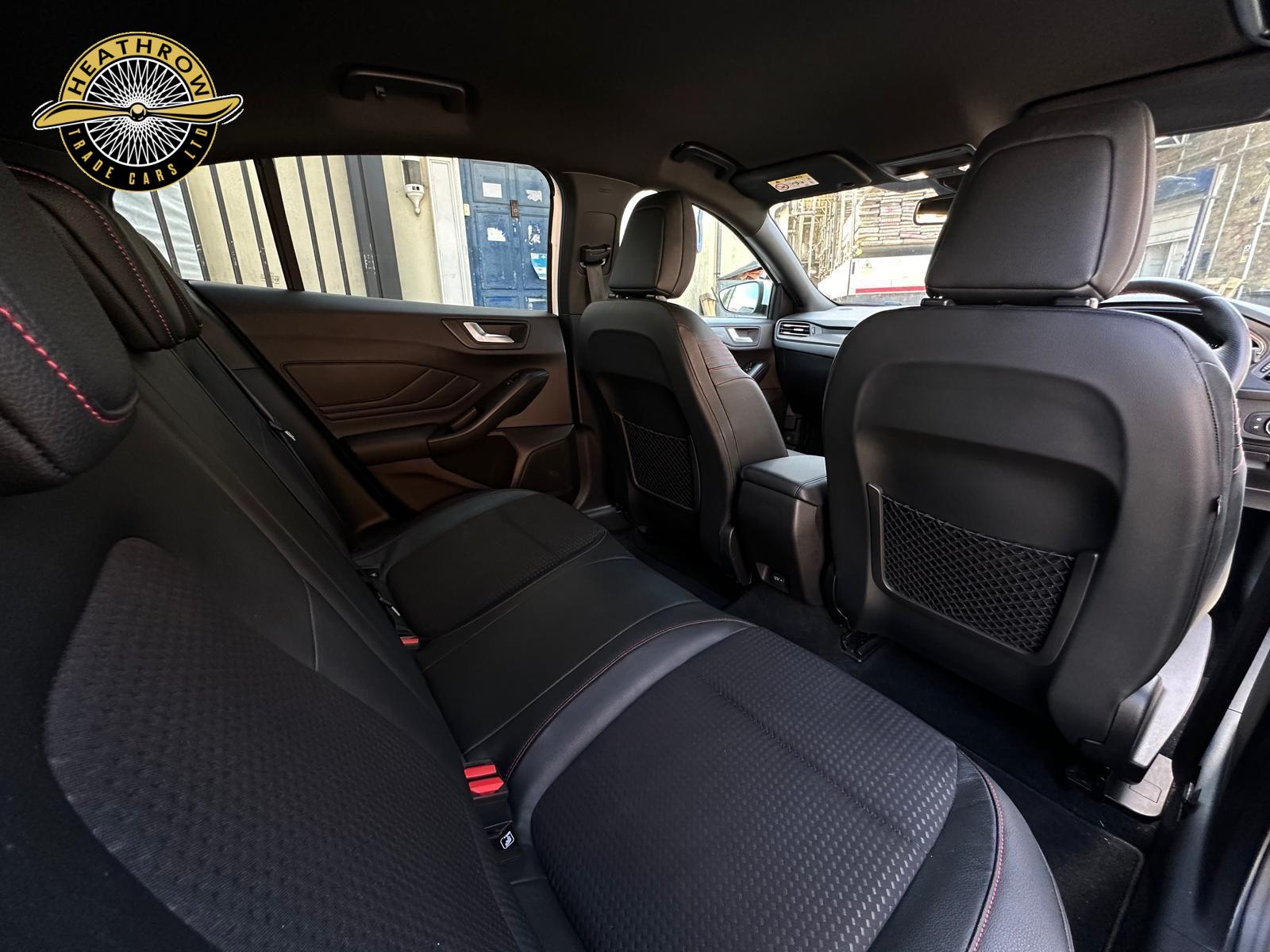 Ford Focus 1.0T EcoBoost ST-Line X Euro 6 (s/s) 5dr
