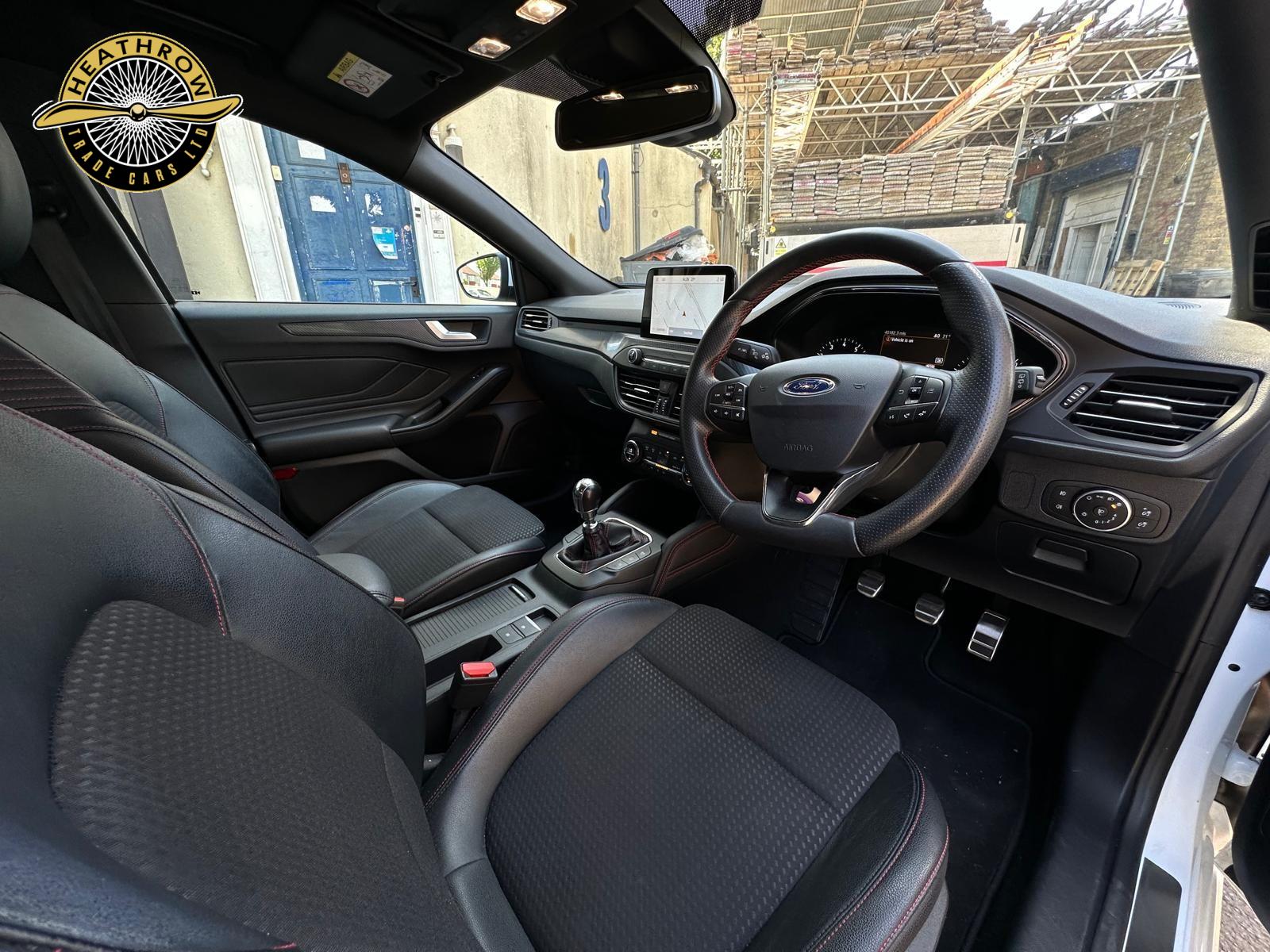 Ford Focus 1.0T EcoBoost ST-Line X Euro 6 (s/s) 5dr